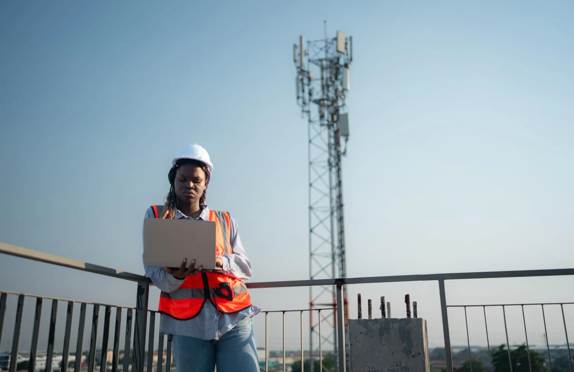 Technology & Telecommunications — Loyal Bytes