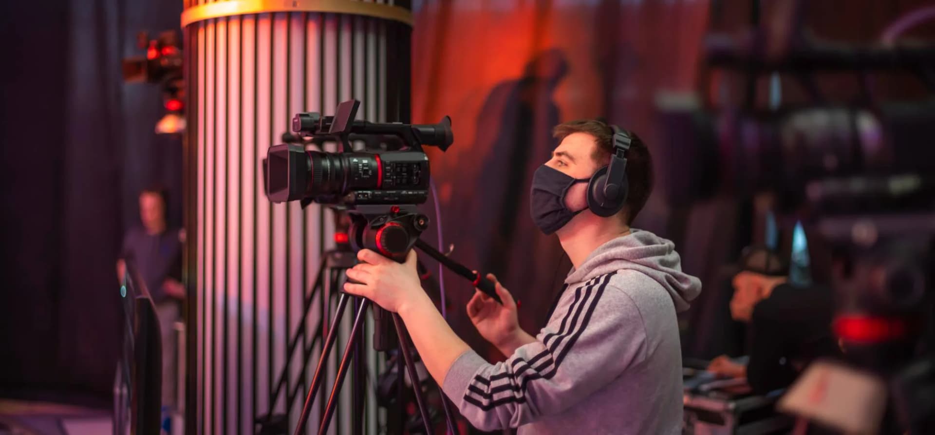 Media & Entertainment — Loyal Bytes